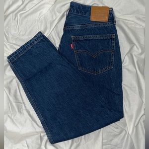 Levis
